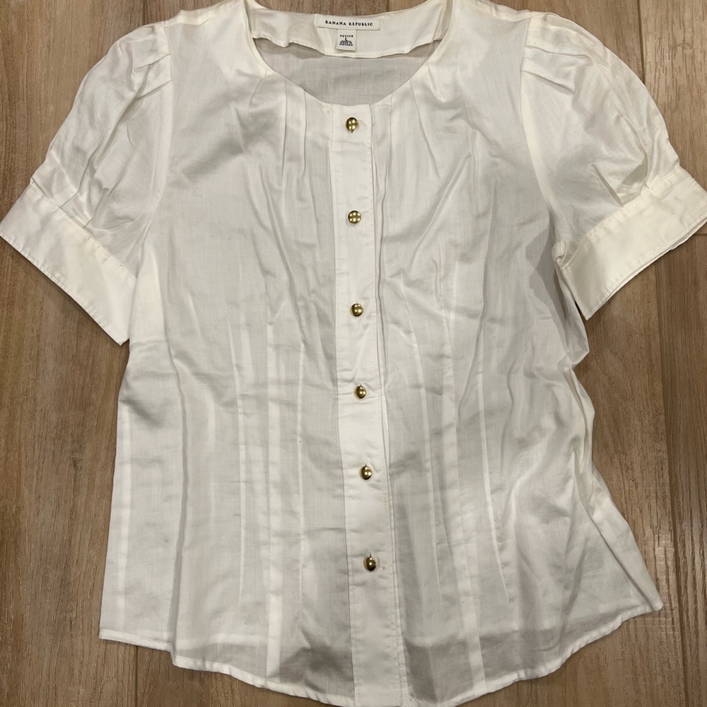 Banana Republic White Button-Down Women's Shirt